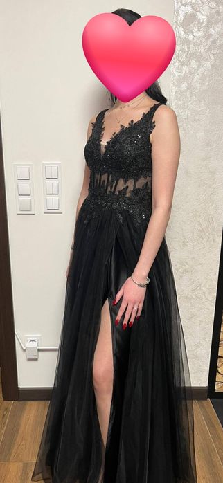 Sukienka czarna studniowka