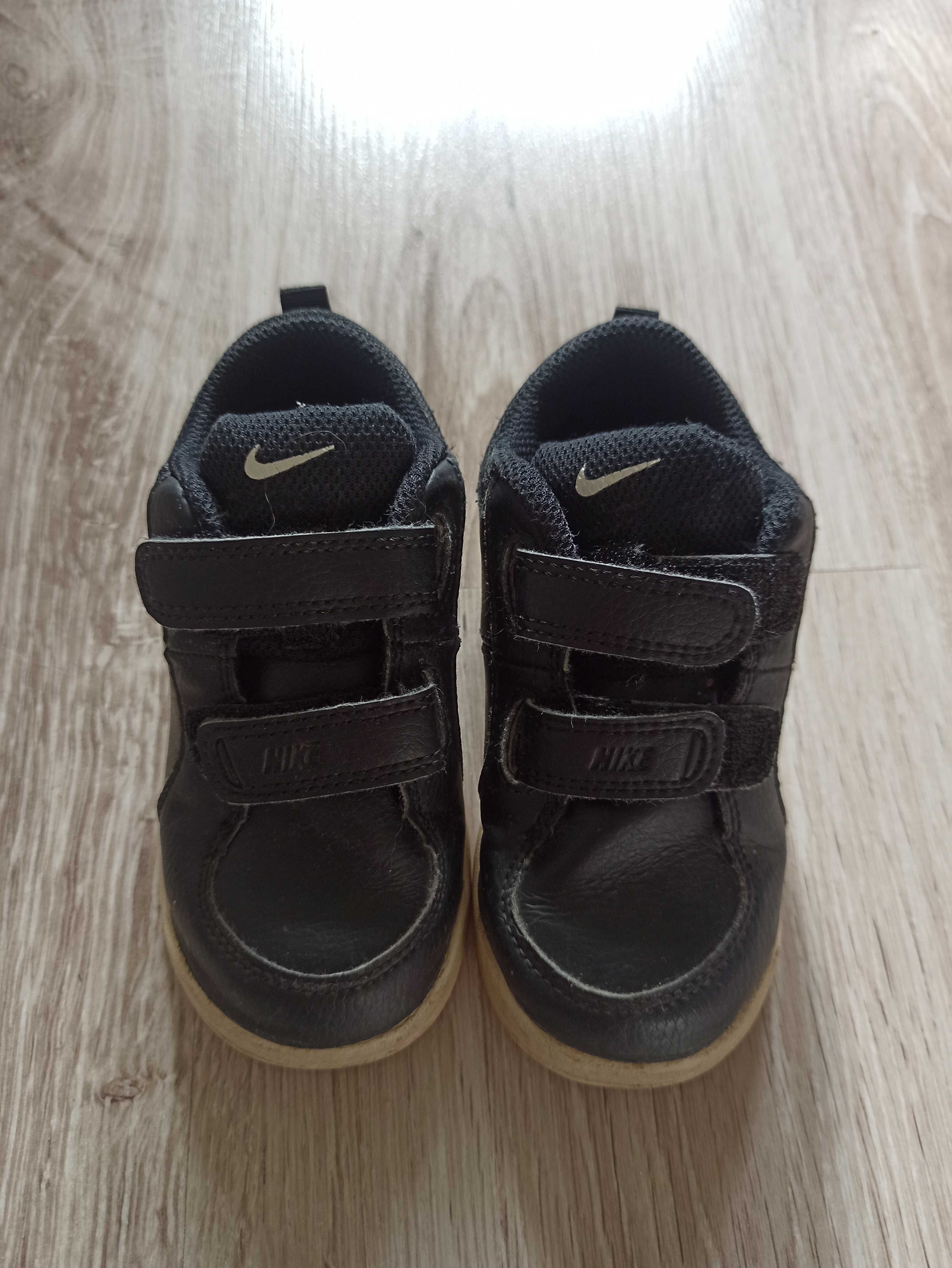 Czarne buty nike