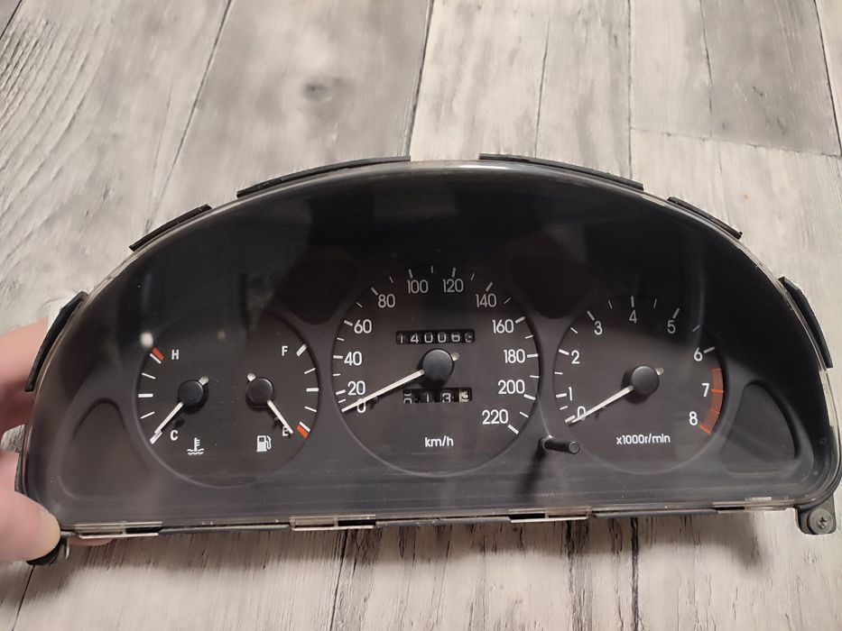 Щиток приборов с тахометром на daewoo lanos sens Део Ланос Сенс
