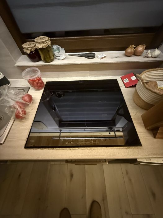 Kuchnia wraz z osprzętem płyta indukcyjna ,zmywarka,lodówka ,zlew