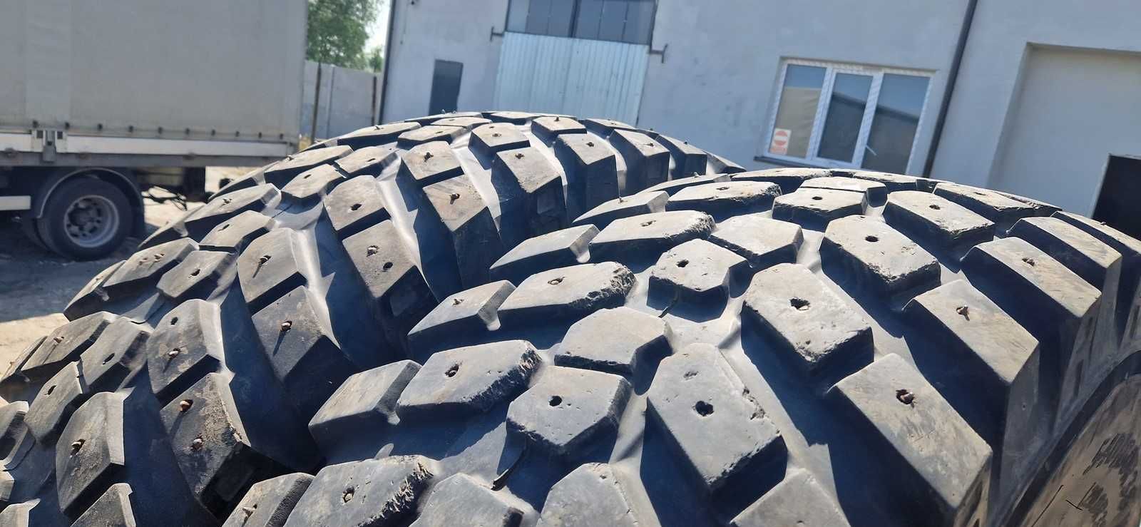 540/80r38 20.8r38 20.8-38 Nokian TRI 2 hakkapelliitta Bez napraw 50%