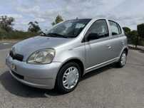 Toyota Yaris 1.0 - 75 mil klm - REVISÕES NA MARCA - 1 Dono