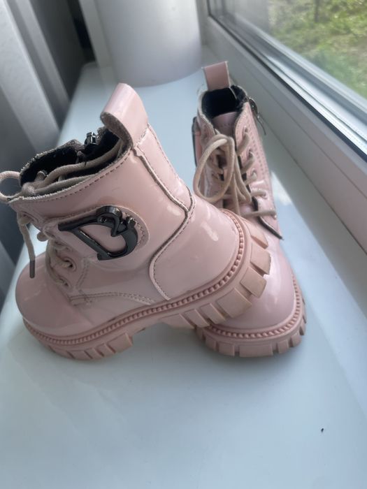 Ботинки демі на дівчинку 27р