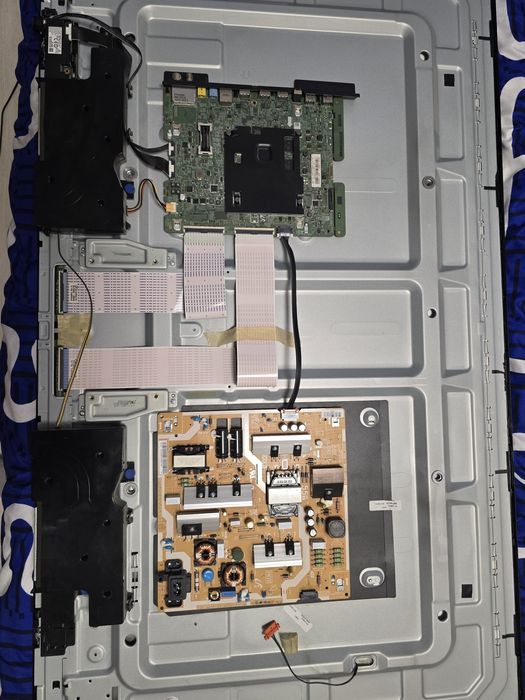 Samsung UE49KU6450SXXH