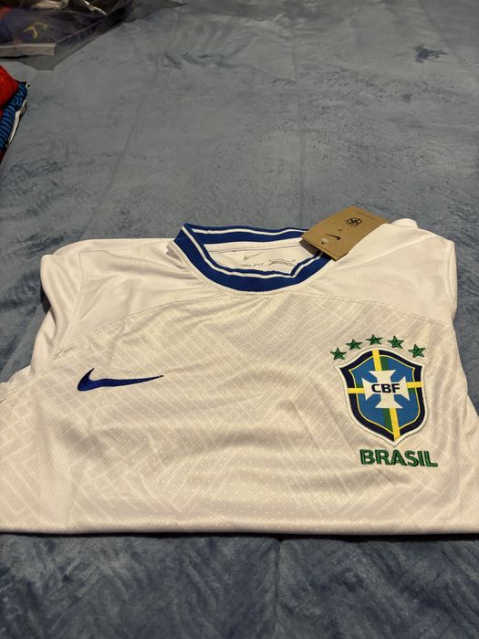 Camisola do Brasil branca 2025