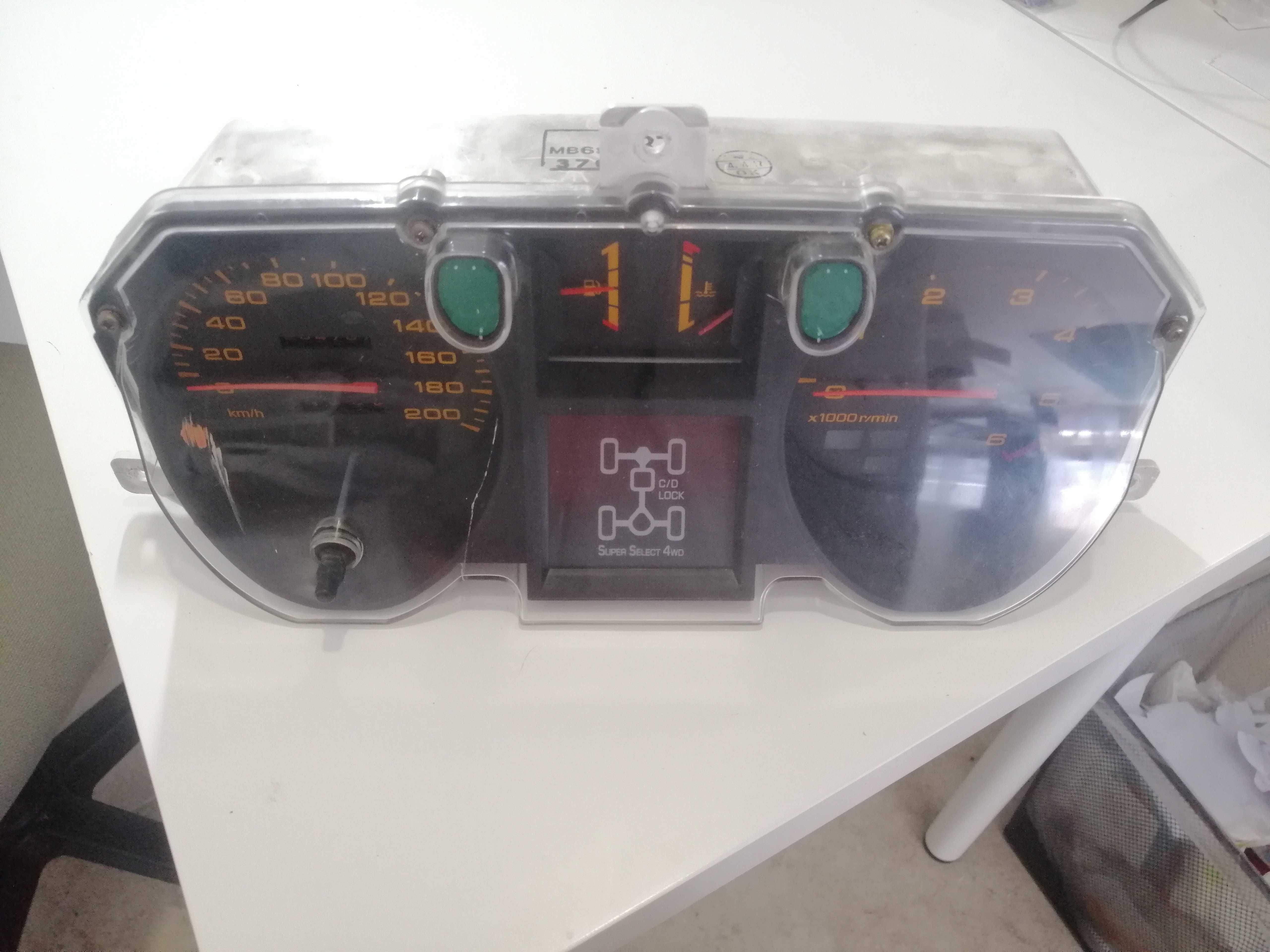Painel de Intrumentos Pajero Montero 2.5TD MKII MK2 91-00