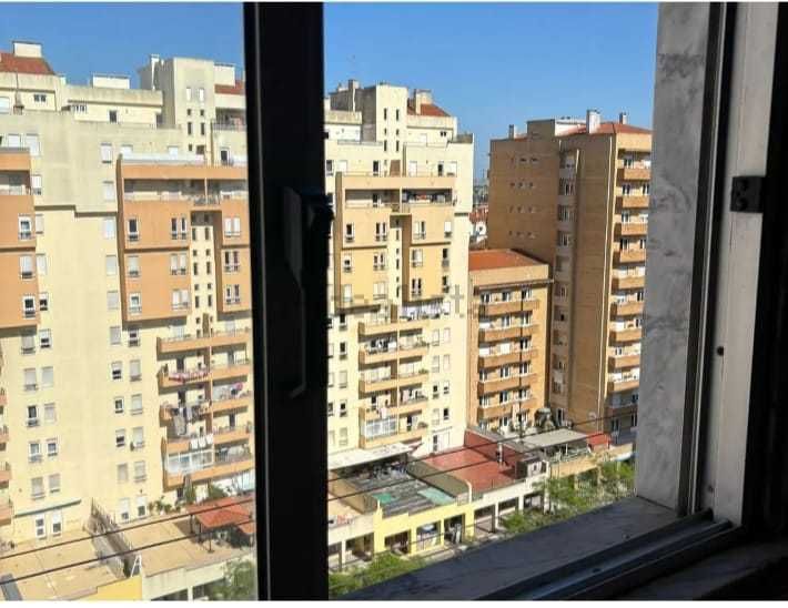 Quarto em ótimas condições
