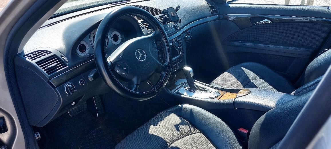 Mercedes w 211 E220Cdi