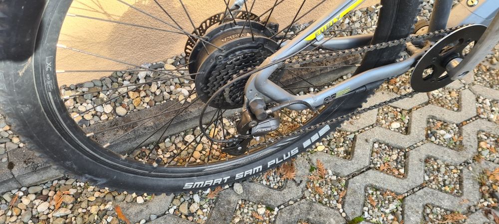 Sprzedam rower elektryczny firmy
Trelago 27,5" (E-bike)