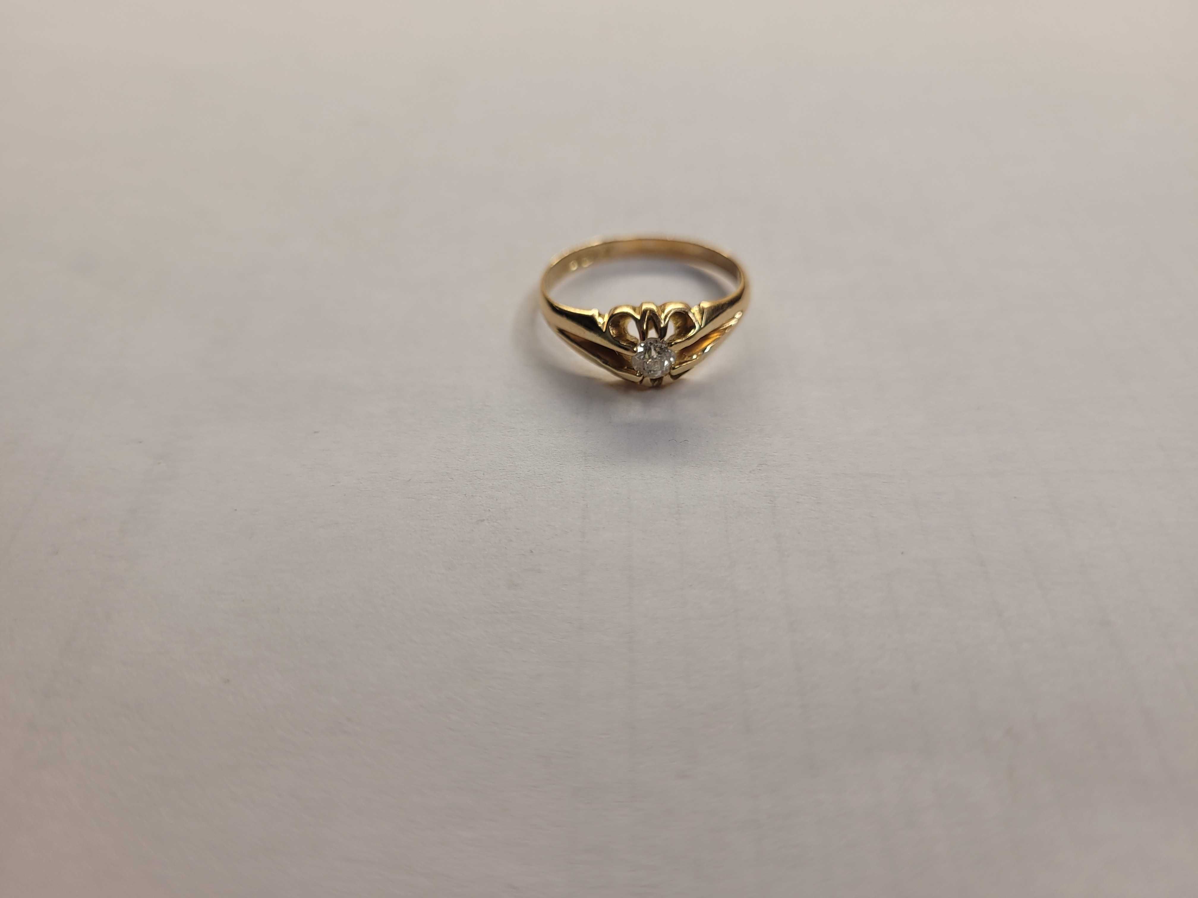 Złoty pierścionek z diamentem 0.18ct p.750 certyfikat -50% Skup złota