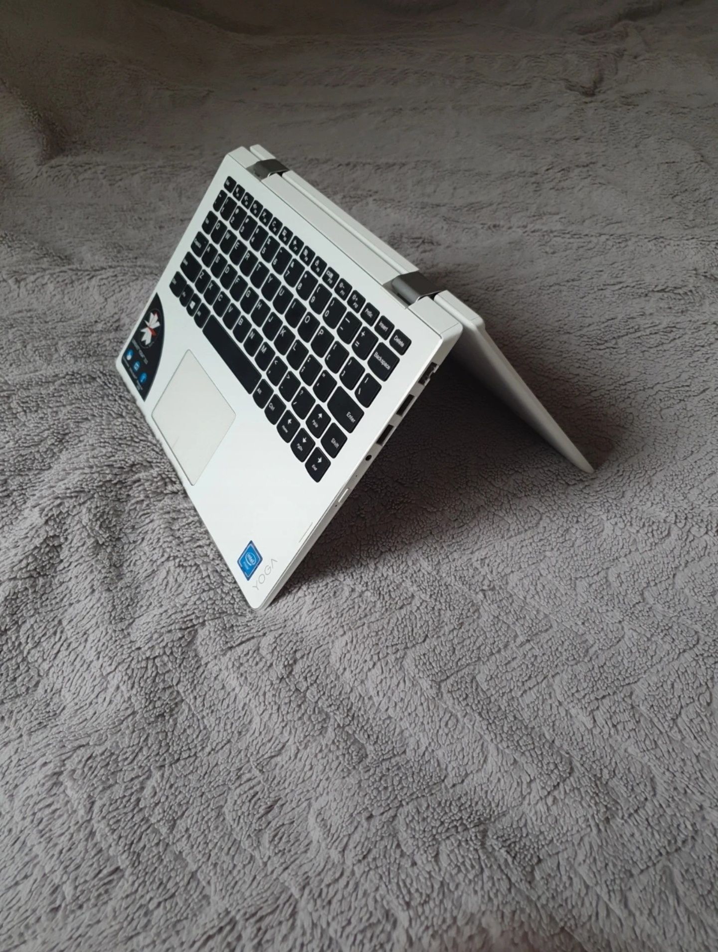 Notebook Lenovo Yoga 310 jak nowy