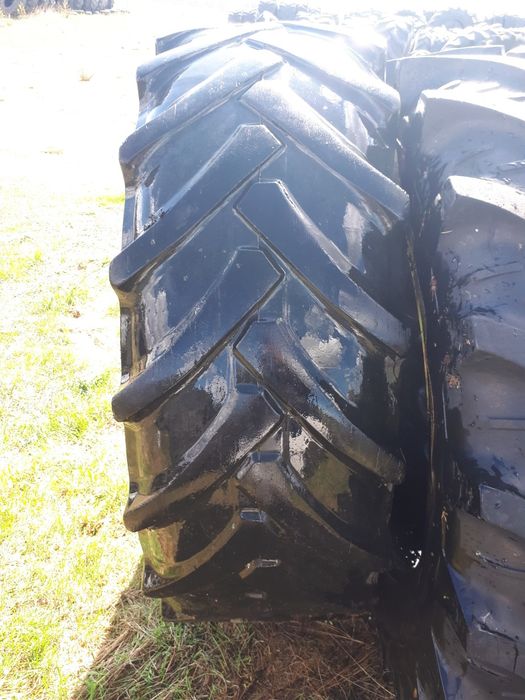 520/70 R - 38 CONTINENTAL AC70 G Opona zachodnia Radialna zdrowa Cała