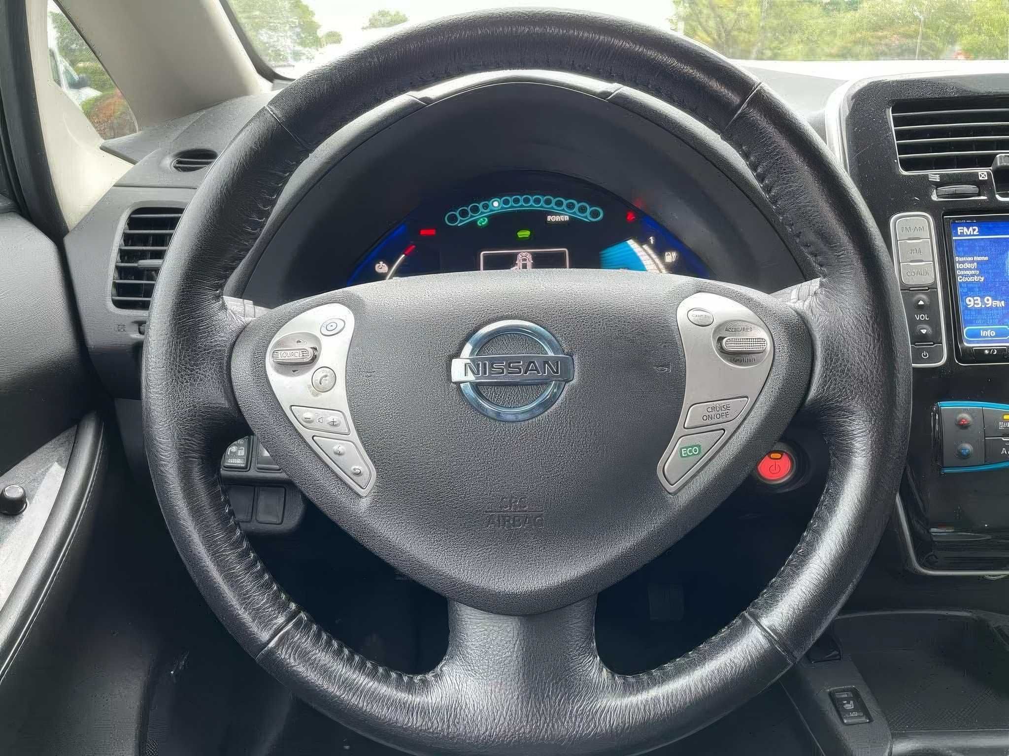 2015 Nissan LEAF SL