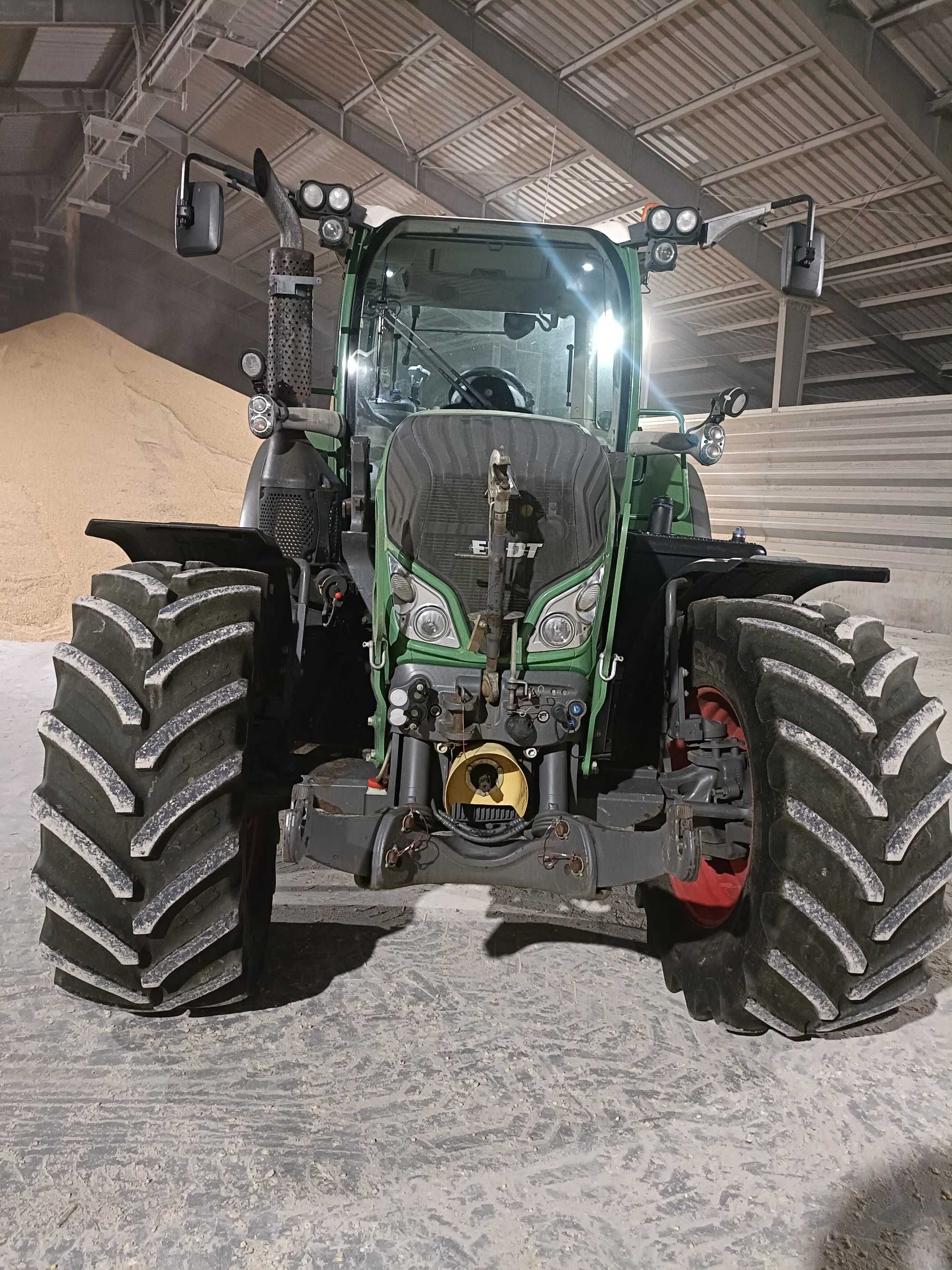 Fendt 724 scr Profi Plus GPS wom przód 720..722..824..826..820 john