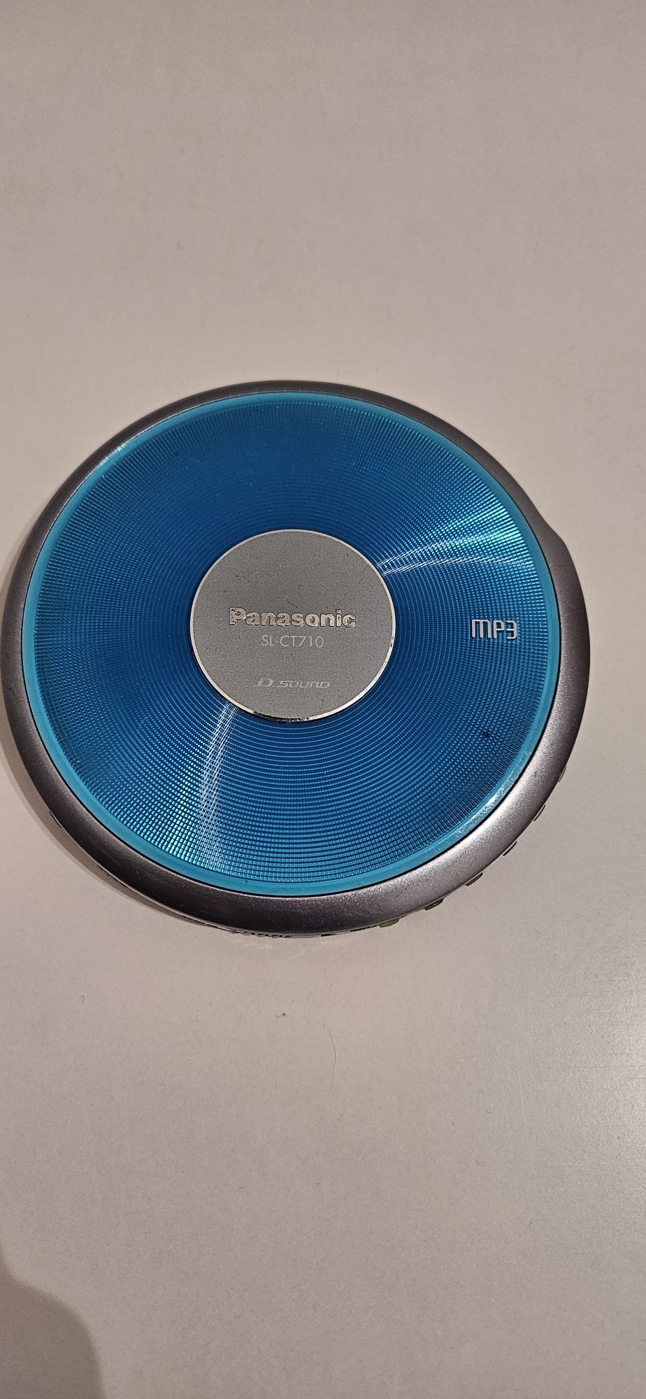 Discman Panasonic SL-CT710 MP3  płaski model z pilotem i  słuchawkami.