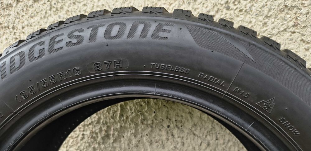 opony zimowe Brigdestone 195/55/R16  4 szt.