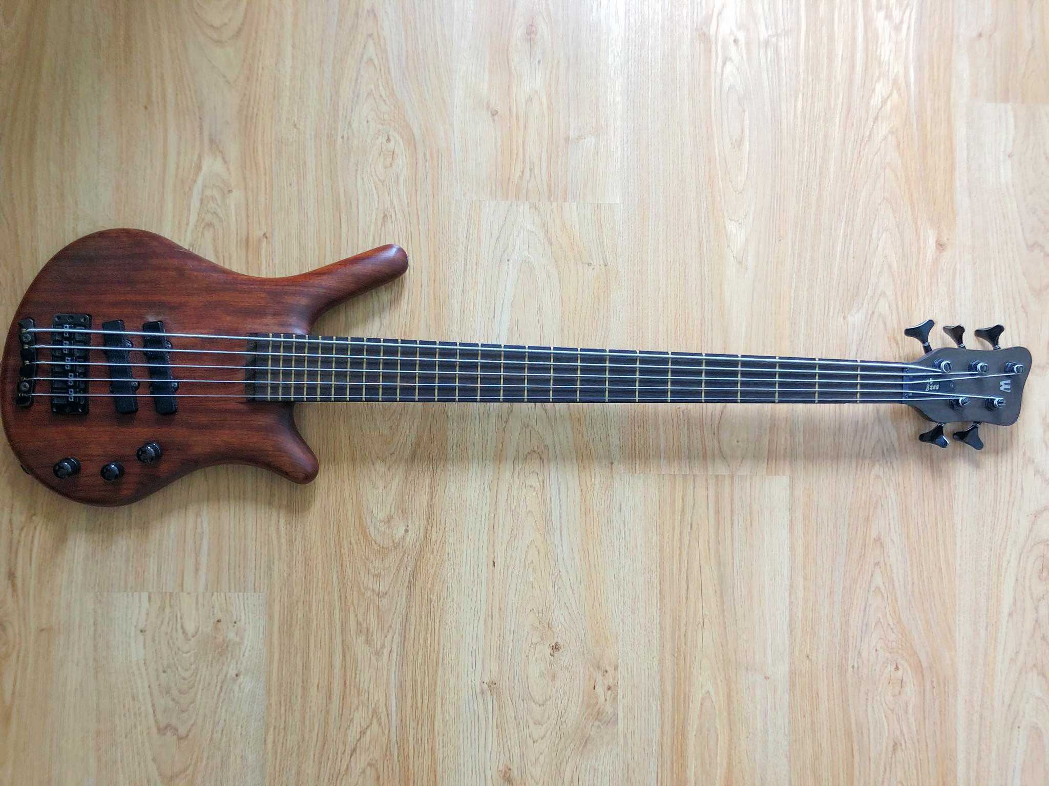 Warwick Thumb NT5 (1998, Neckthrough 5 Cordas, made in Germany)