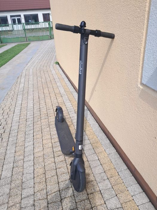 Hulajnoga elektryczna Ninebot E25