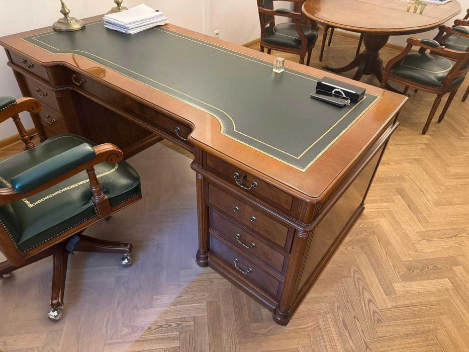 Eleganckie Hiszpańskie drewniane meble biurowe