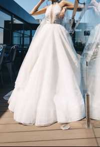 Свадебное платье 1000 гривен