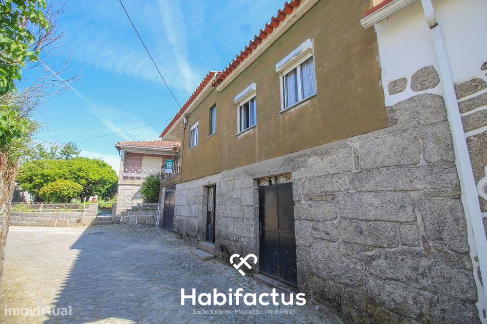 Moradia T2+1 para a venda Junto à Zona Histórica de Cabanas de Viriato