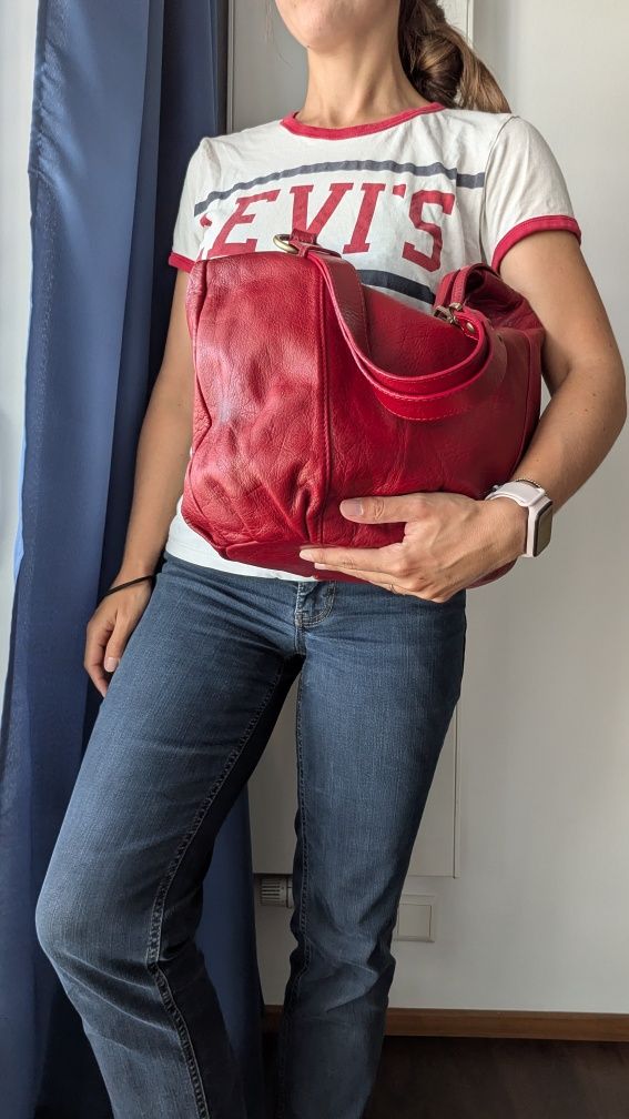 Czerwona skórzana torebka bardzo pojemna boho hobo