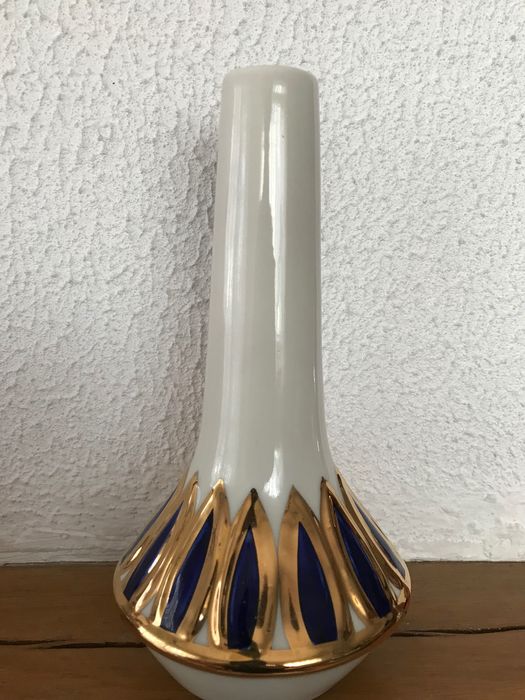 Jarras em porcelana decorativas