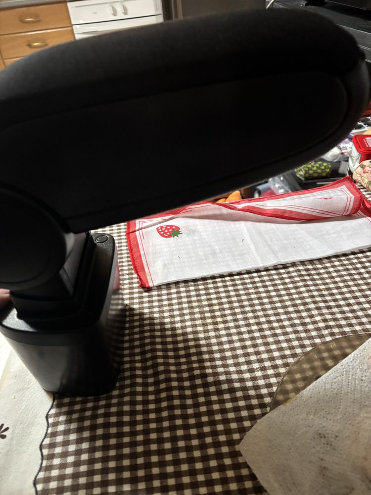 Apoio de braco Nissan Juke F15