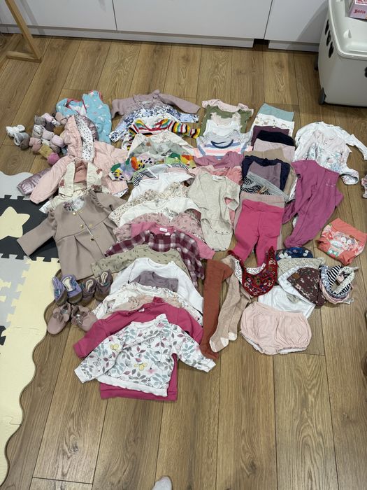 Ubrania dla dziewczynki - r.68