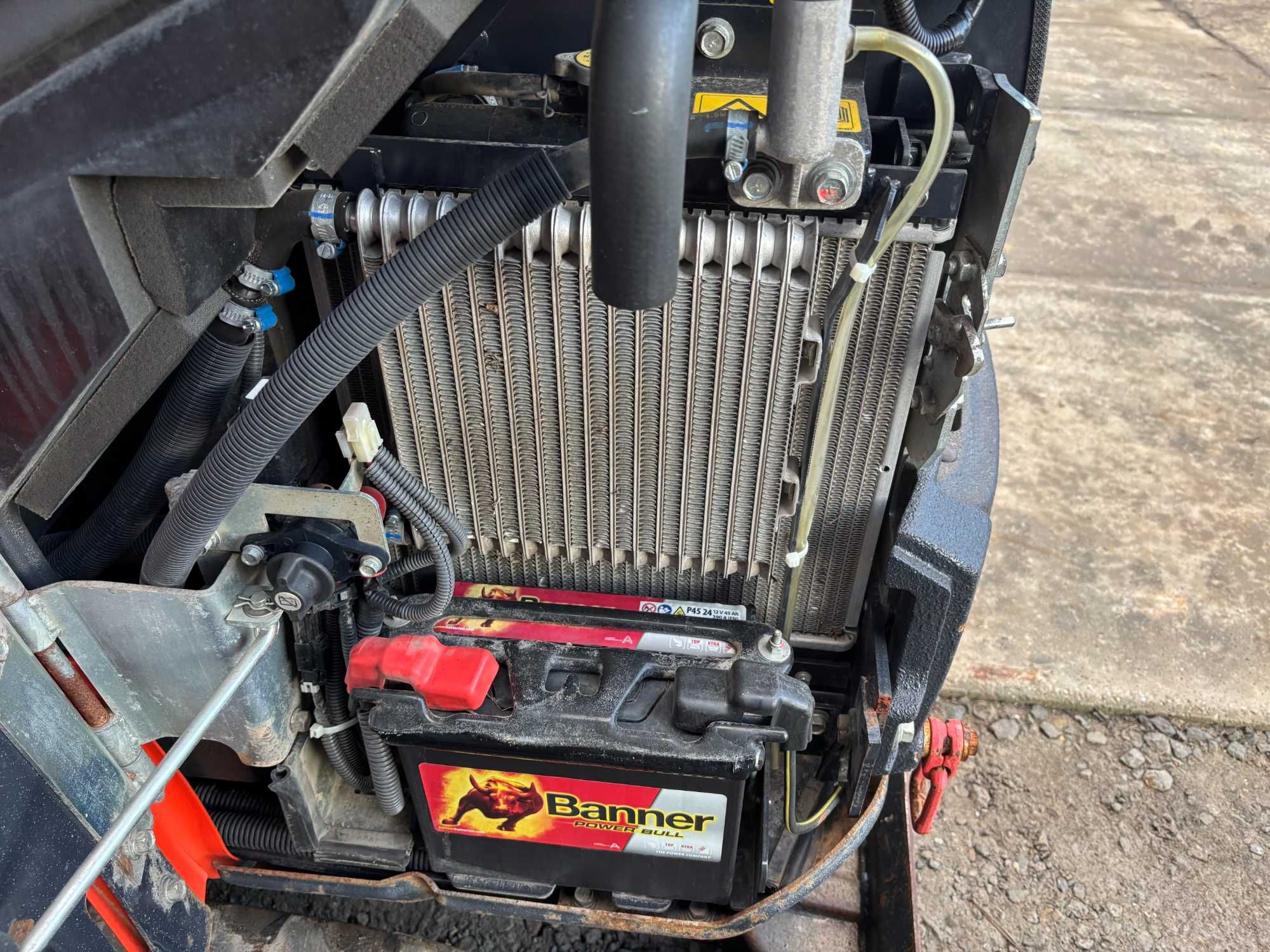 Minikoparka Kubota KX018-4 z 2021r szybkozłącze skarpowa uchylna sprow