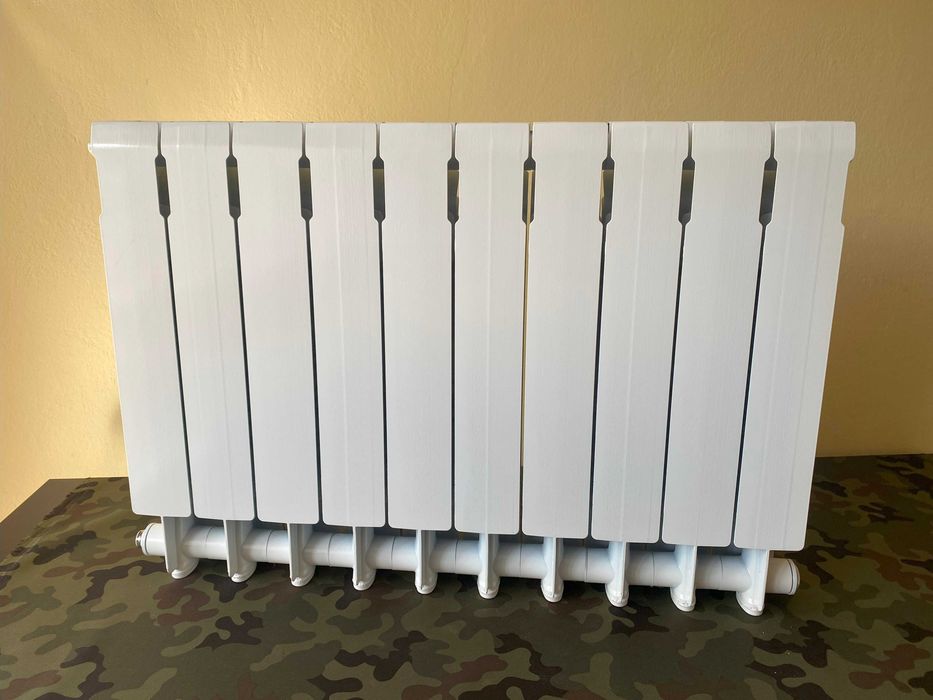 Grzejnik aluminiowy KFA Armatura G500f 10 żeberek, szyna, korki ZESTAW