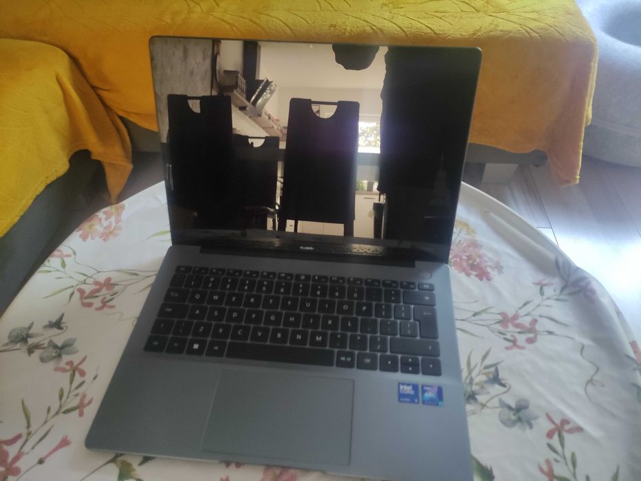 Huawei MateBook 14 (2024) - Intel Core Ultra 5 125H