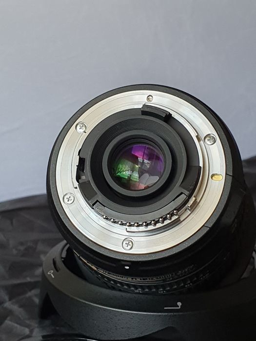 Ширококутний об'єктив Nikon AF-S DX Nikkor 12-24mm f/4G