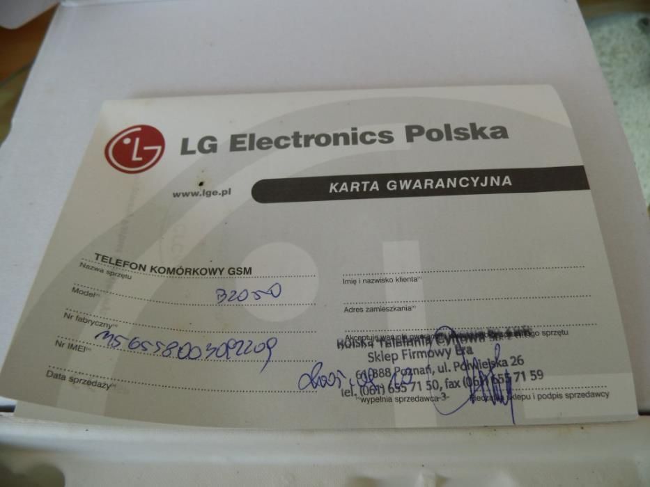 Telefony kolekcjonerskie. Pudełka , Motorola, Nokia, itd. HTC pełny.