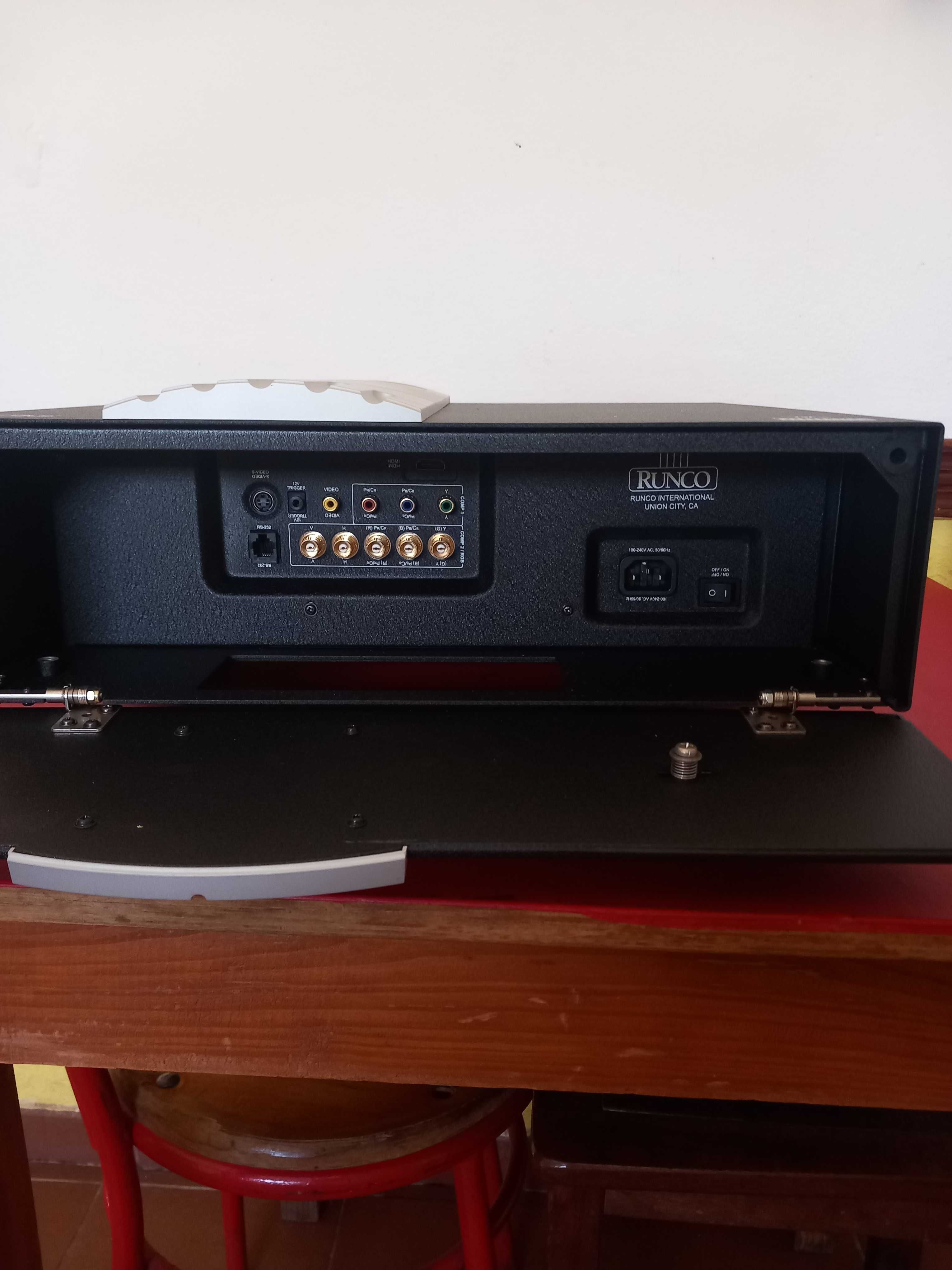 Projetor video runco cl-610