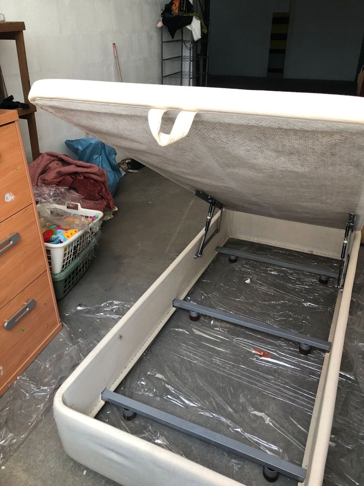 sommier (cama com fundo solteira