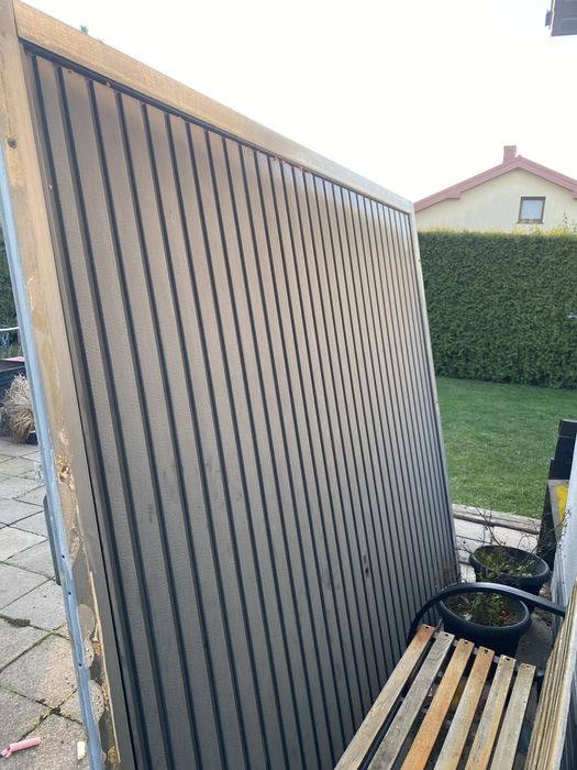 Uchylna brama garażowa 2500x2125