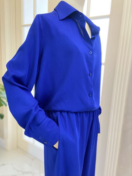 Костюм з брюками в пижамному стилі