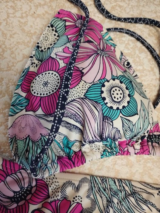 Купальник раздельный плавки 16(50-52) лиф 14 чашка 2