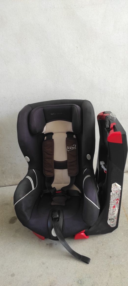 Cadeira auto rotativa Axiss da Bébé Confort