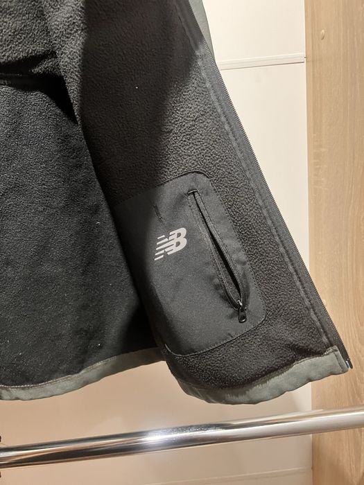 Куртка new balance