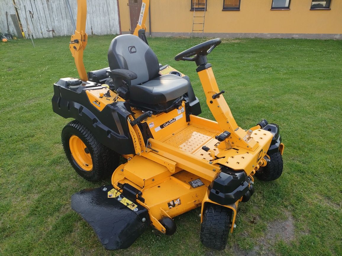 Traktorek ogrodowy cub cadet Z1 137 demo