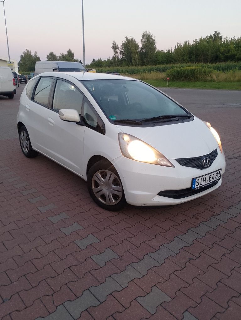 Honda Jazz III 2009r 1.4 b AUTOMAT SUPER STAN