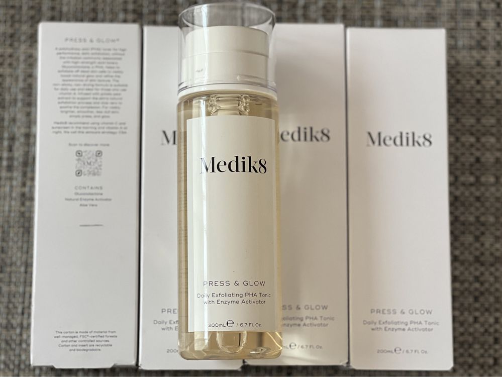 Medik8 Press & Glow Тонік з кислотою PHA