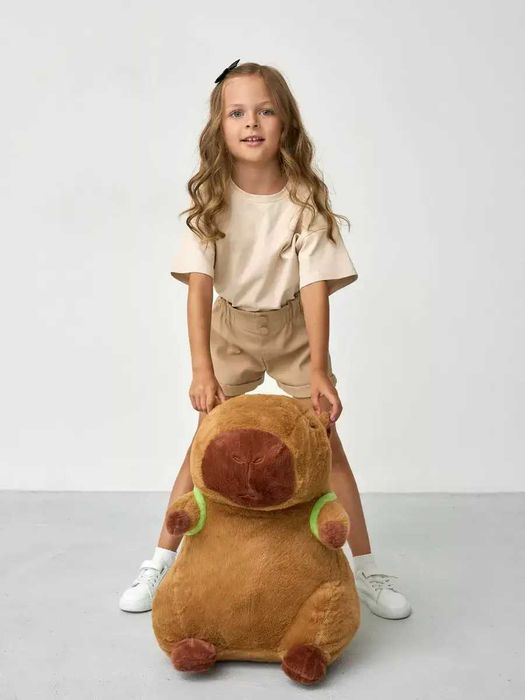 Мягкая игрушка подушка Капибара с рюкзачком Черепашкой на спине 50см