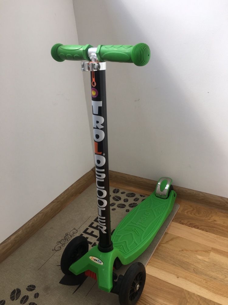 Самокат с возможностью наклона руля детский Trolo Scooter до 50 кг