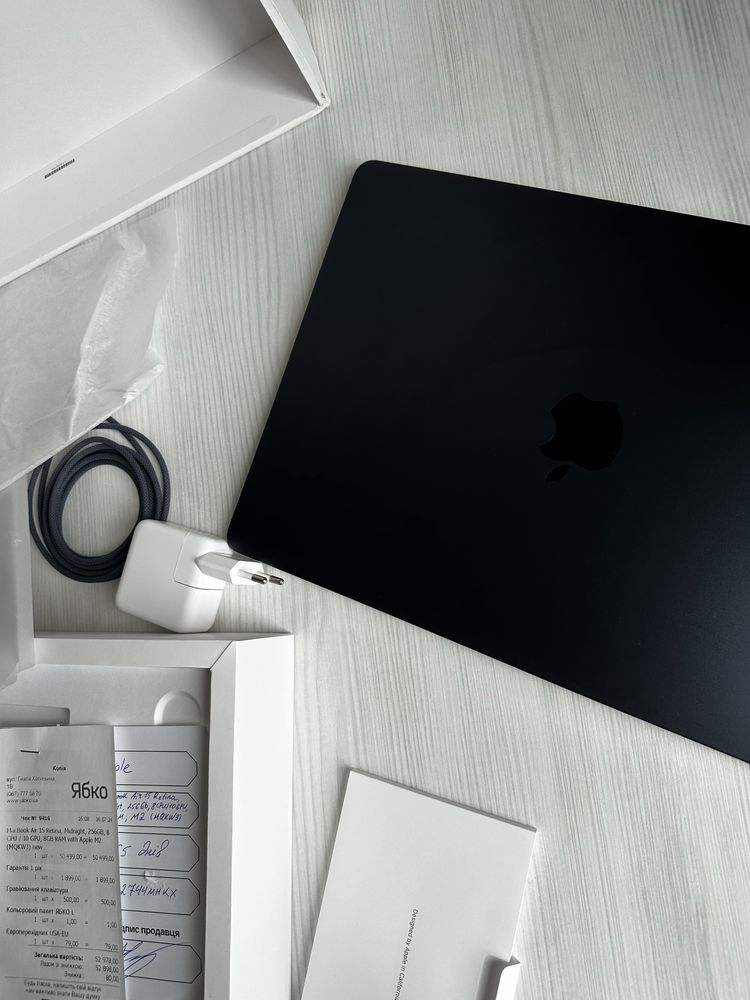MacBook Air 15” Retina (M2, 2024)