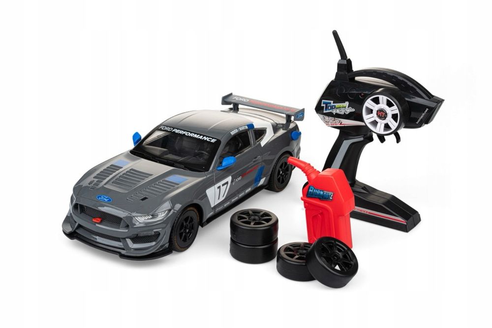 Szybki model Rc ford Mustang driftujący