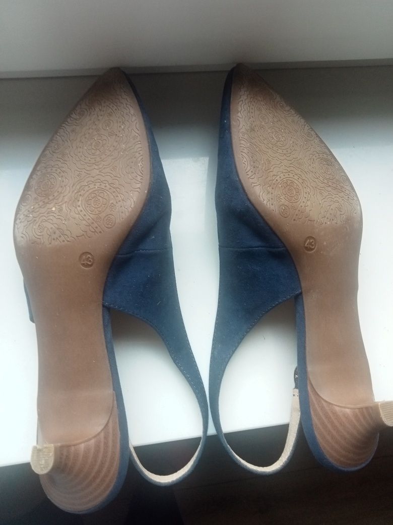 Buty granatowe z odkryta piętą 43