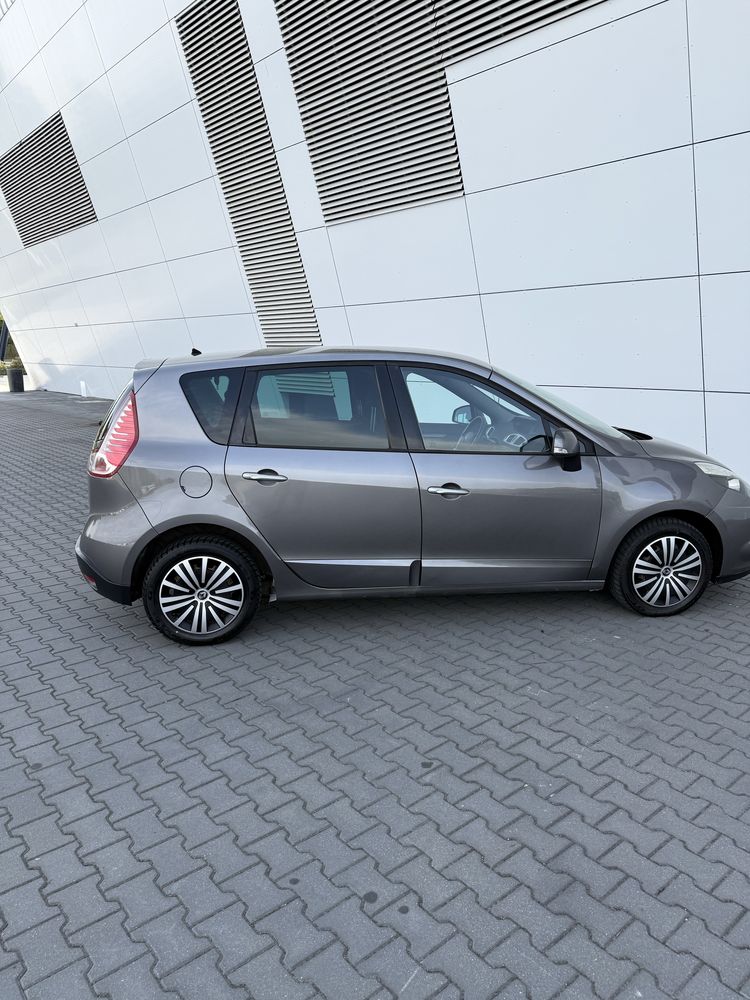 Renault Scenic 3 1.6 110km 2010r 165 tys km Serwis !! Jeden właściciel